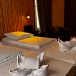 Ravel Cyrano Otel 3*