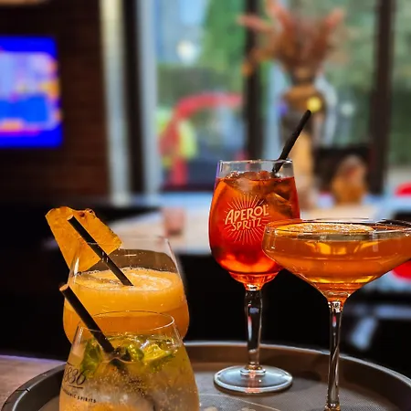 Ravel Cyrano Hotel 3*