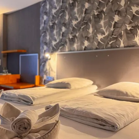 Hotel Ravel Cyrano Waimes