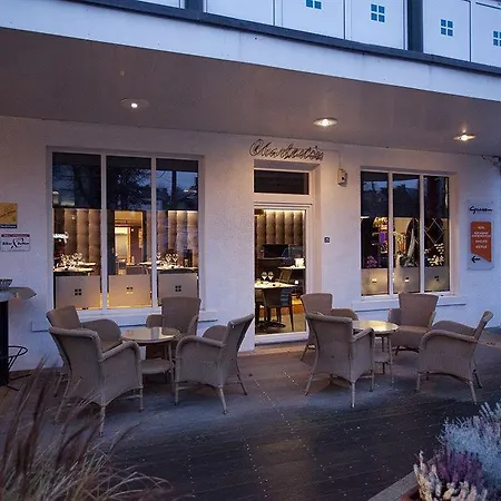 Ravel Cyrano Hotel 3*