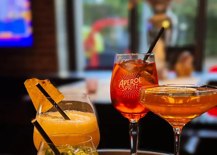 Ravel Cyrano Hotel 3*